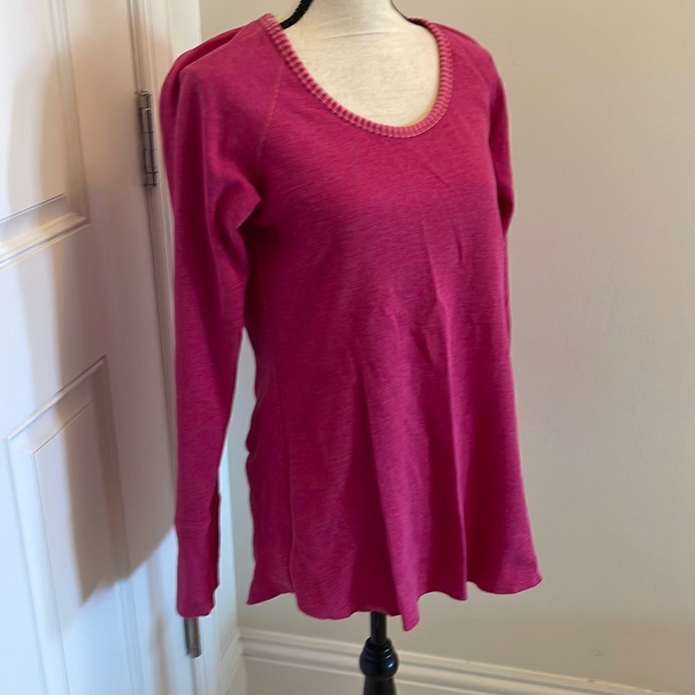 Hot pink reversible sweatshirt with finger holes. Lululemon